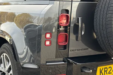 20 of 48 for Land Rover Defender 90 3.0 D300 X-Dynamic HSE 3dr