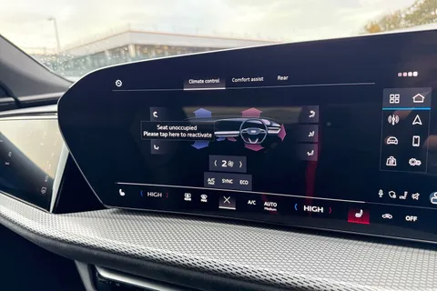 DF75PZD Audi Q5 2.0 TDI Edition 1 S Tronic quattro Euro 6 (s/s) 5dr Thumbnail #21