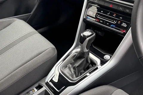 AP25FFA Volkswagen T-Roc 1.5 TSI Match 5dr DSG | Rear Camera | App Connect Thumbnail #22