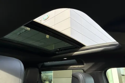 32 of 48 for Land Rover Defender 90 3.0 D300 X-Dynamic HSE 3dr