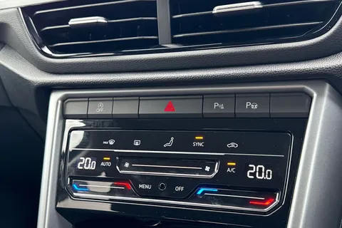 AP25FFA Volkswagen T-Roc 1.5 TSI Match 5dr DSG | Rear Camera | App Connect Thumbnail #32
