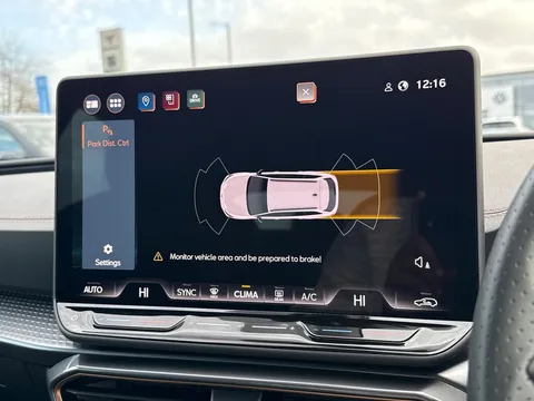 KP25JPU CUPRA Leon 1.5 eTSI 150 V1 5dr DSG Thumbnail #35