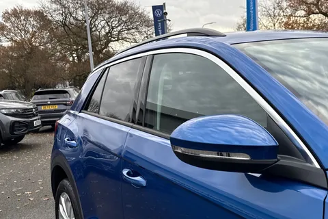 AP25FFA Volkswagen T-Roc 1.5 TSI Match 5dr DSG | Rear Camera | App Connect Thumbnail #36