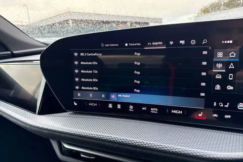 DF75PZD Audi Q5 2.0 TDI Edition 1 S Tronic quattro Euro 6 (s/s) 5dr Thumbnail #37