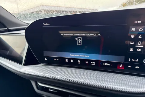 DF75PZD Audi Q5 2.0 TDI Edition 1 S Tronic quattro Euro 6 (s/s) 5dr Thumbnail #38