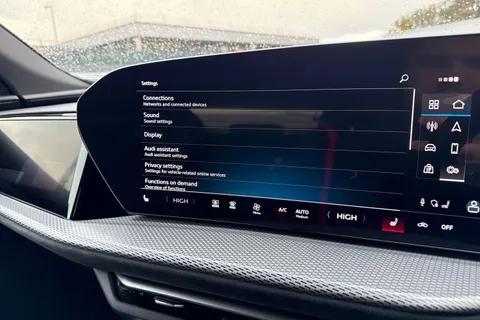 DF75PZD Audi Q5 2.0 TDI Edition 1 S Tronic quattro Euro 6 (s/s) 5dr Thumbnail #41