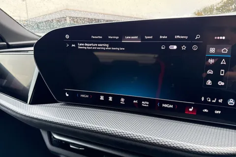 DF75PZD Audi Q5 2.0 TDI Edition 1 S Tronic quattro Euro 6 (s/s) 5dr Thumbnail #45