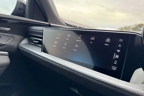 DF75PZD Audi Q5 2.0 TDI Edition 1 S Tronic quattro Euro 6 (s/s) 5dr Thumbnail #50