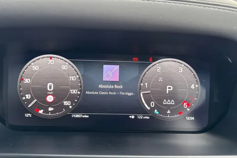 DL22GLK Land Rover Defender 90 3.0 D250 X-Dynamic HSE 3dr Thumbnail #16