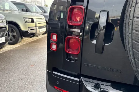 DL22GLK Land Rover Defender 90 3.0 D250 X-Dynamic HSE 3dr Thumbnail #26