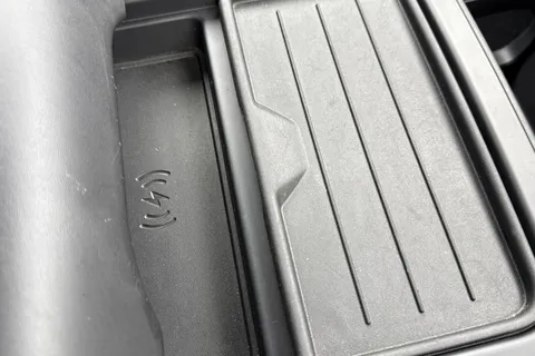 DL22GLK Land Rover Defender 90 3.0 D250 X-Dynamic HSE 3dr Thumbnail #42