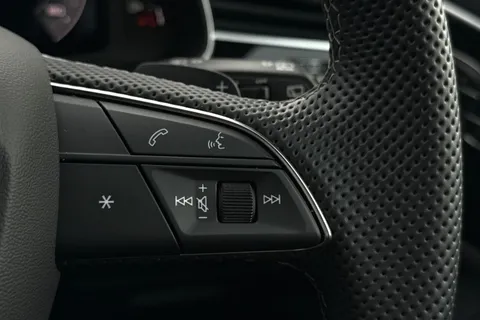 BK75LLP Audi Q8 SUV  Black Edition 50 TDI quattro 286 PS tiptronic Thumbnail #37