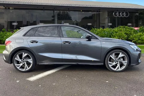 KY25CGE Audi A3 Black Edition 35 TFSI  150 PS S tronic Thumbnail #3