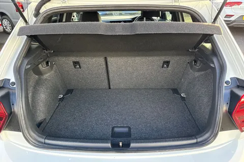 MD19HKO Volkswagen Polo 1.0 TSI 95 R-Line 5dr Thumbnail #7