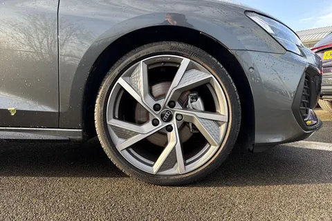 KY25CGE Audi A3 Black Edition 35 TFSI  150 PS S tronic Thumbnail #9