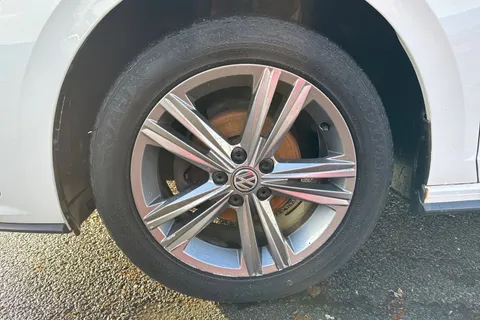 MD19HKO Volkswagen Polo 1.0 TSI 95 R-Line 5dr Thumbnail #12