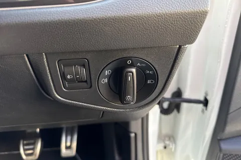 MD19HKO Volkswagen Polo 1.0 TSI 95 R-Line 5dr Thumbnail #36