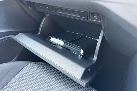 MD19HKO Volkswagen Polo 1.0 TSI 95 R-Line 5dr Thumbnail #41