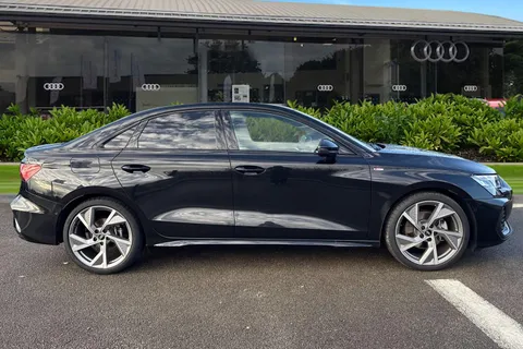 KO25XYX Audi A3 Black Edition 35 TFSI  150 PS S tronic Thumbnail #3