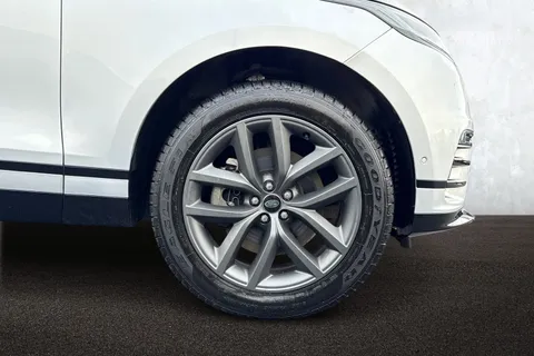 9 of 49 for Land Rover Range Rover Velar 2.0 D200 Dynamic SE 5dr