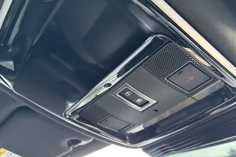 24 of 49 for Land Rover Range Rover Velar 2.0 D200 Dynamic SE 5dr