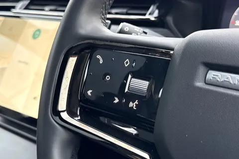 34 of 49 for Land Rover Range Rover Velar 2.0 D200 Dynamic SE 5dr