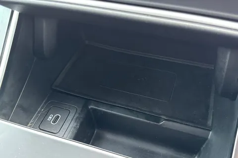 43 of 49 for Land Rover Range Rover Velar 2.0 D200 Dynamic SE 5dr