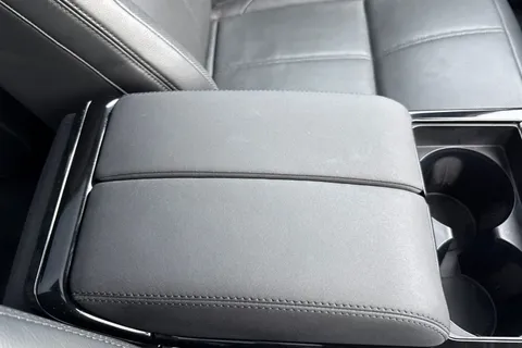 45 of 49 for Land Rover Range Rover Velar 2.0 D200 Dynamic SE 5dr