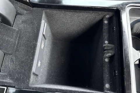 47 of 49 for Land Rover Range Rover Velar 2.0 D200 Dynamic SE 5dr