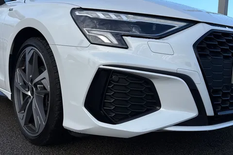 KT23OMJ Audi A3 MY23.5 Black Edition 35 TDI  150 PS S tronic Thumbnail #9