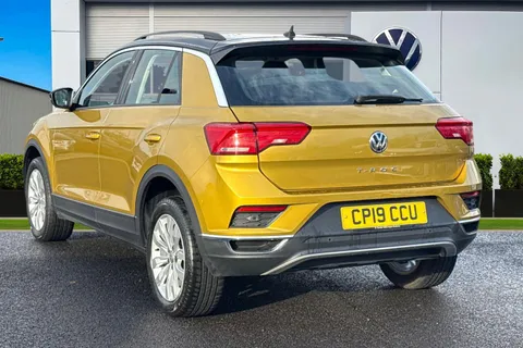 CP19CCU Volkswagen T-Roc 1.5 TSI EVO SE 5dr Thumbnail #2