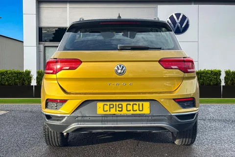 CP19CCU Volkswagen T-Roc 1.5 TSI EVO SE 5dr Thumbnail #4
