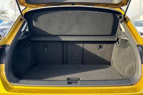 CP19CCU Volkswagen T-Roc 1.5 TSI EVO SE 5dr Thumbnail #6