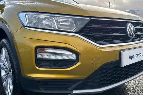 CP19CCU Volkswagen T-Roc 1.5 TSI EVO SE 5dr Thumbnail #8