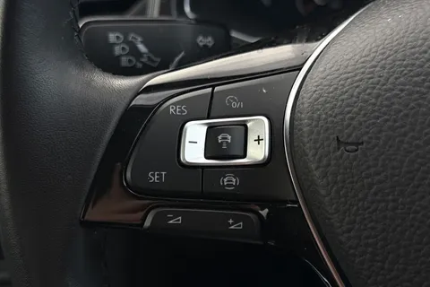 CP19CCU Volkswagen T-Roc 1.5 TSI EVO SE 5dr Thumbnail #30