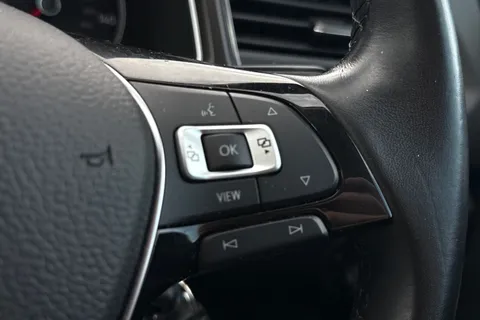 CP19CCU Volkswagen T-Roc 1.5 TSI EVO SE 5dr Thumbnail #31