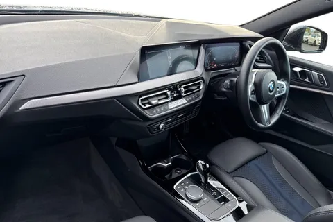 HJ72LBL BMW 2 Series Gran Coupe 1.5 218i M Sport DCT Euro 6 (s/s) 4dr Thumbnail #14