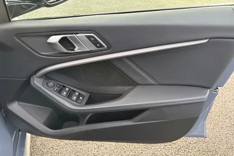 HJ72LBL BMW 2 Series Gran Coupe 1.5 218i M Sport DCT Euro 6 (s/s) 4dr Thumbnail #20