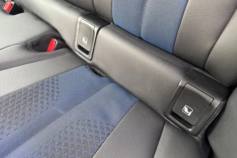 HJ72LBL BMW 2 Series Gran Coupe 1.5 218i M Sport DCT Euro 6 (s/s) 4dr Thumbnail #30