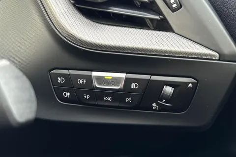 HJ72LBL BMW 2 Series Gran Coupe 1.5 218i M Sport DCT Euro 6 (s/s) 4dr Thumbnail #40