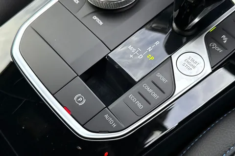 HJ72LBL BMW 2 Series Gran Coupe 1.5 218i M Sport DCT Euro 6 (s/s) 4dr Thumbnail #52