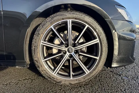 PK74VKX Audi A6 Avant Avant Black Edition 40 TDI quattro 204 PS S tronic Thumbnail #9