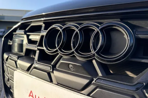 PK74VKX Audi A6 Avant Avant Black Edition 40 TDI quattro 204 PS S tronic Thumbnail #25