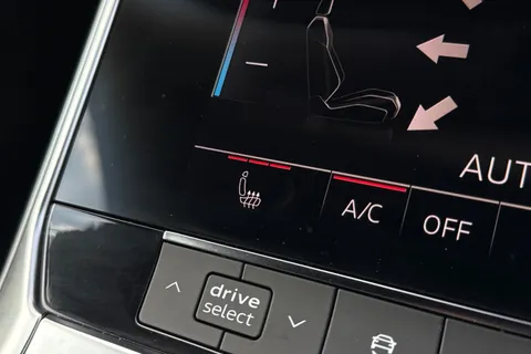 PK74VKX Audi A6 Avant Avant Black Edition 40 TDI quattro 204 PS S tronic Thumbnail #49