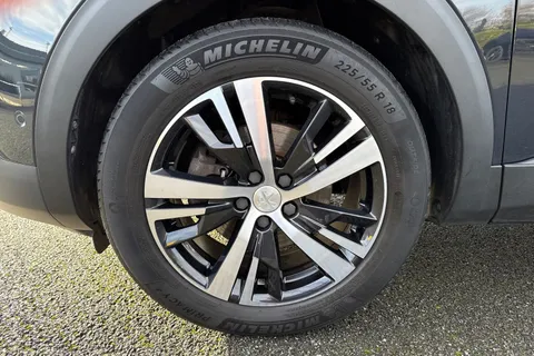 HY70OXT PEUGEOT 3008 1.2 PureTech Allure Euro 6 (s/s) 5dr Thumbnail #11