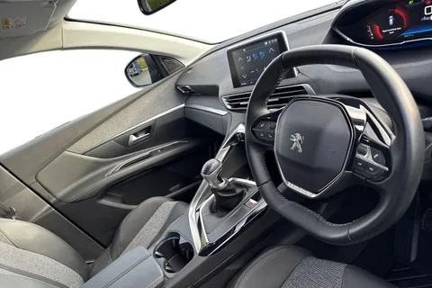 HY70OXT PEUGEOT 3008 1.2 PureTech Allure Euro 6 (s/s) 5dr Thumbnail #13