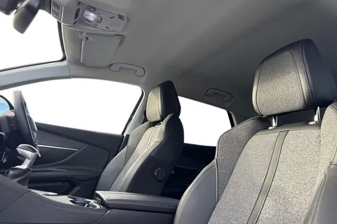 HY70OXT PEUGEOT 3008 1.2 PureTech Allure Euro 6 (s/s) 5dr Thumbnail #15