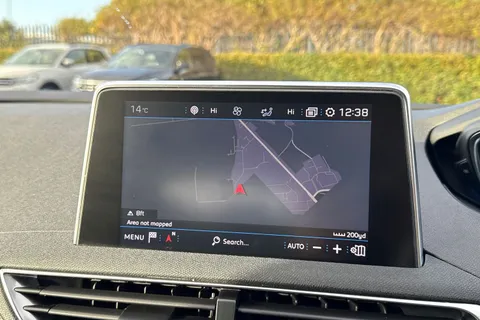 HY70OXT PEUGEOT 3008 1.2 PureTech Allure Euro 6 (s/s) 5dr Thumbnail #16