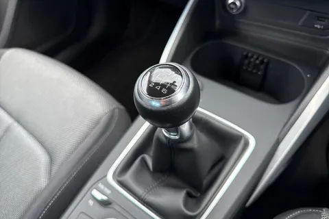 DF67ZXY Audi Q2 1.4 TFSI CoD Sport Euro 6 (s/s) 5dr Thumbnail #22