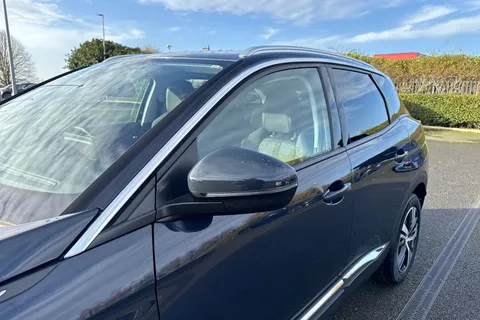 HY70OXT PEUGEOT 3008 1.2 PureTech Allure Euro 6 (s/s) 5dr Thumbnail #29